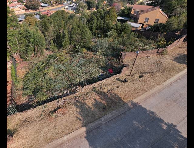 2,073M² VACANT LAND FOR SALE IN ROODEKRANS